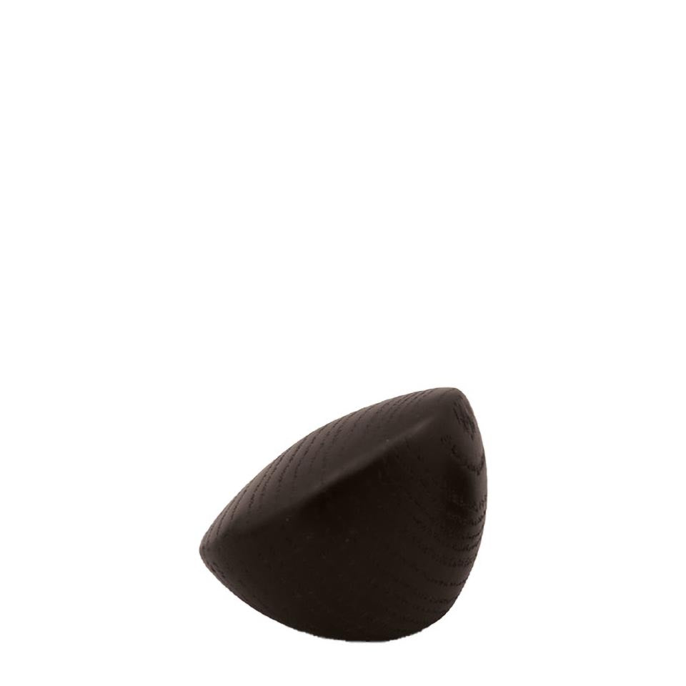 En Comandante Big Joe træknop i sort eg, med en oval form og tekstureret finish, er sat mod en almindelig hvid baggrund.