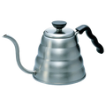 Hario V60 Drip Kedel Buono 600 ml (Blank) har en svanehals-tud i rustfrit stål og et ergonomisk håndtag til præcis hældning, hvilket gør den ideel til pour-over-kaffe.
